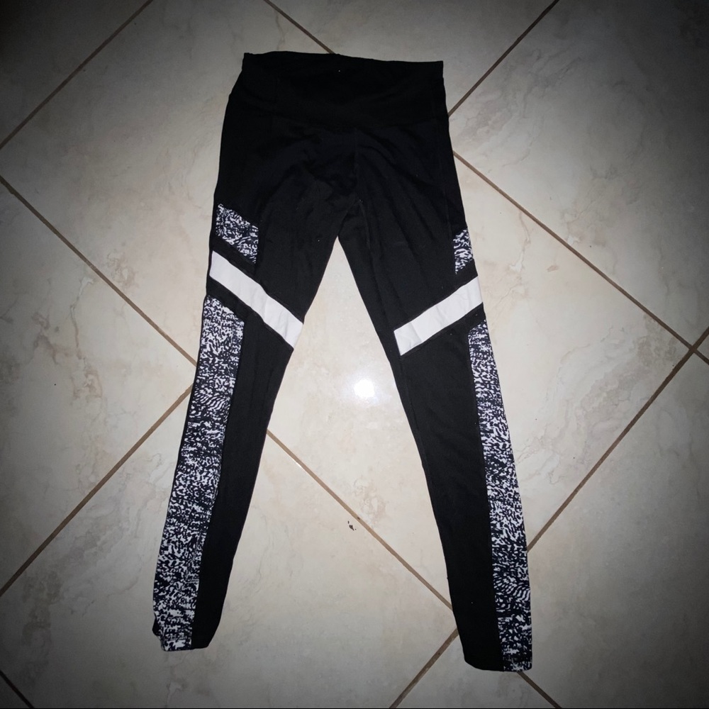 ATHLETIC LEGGING